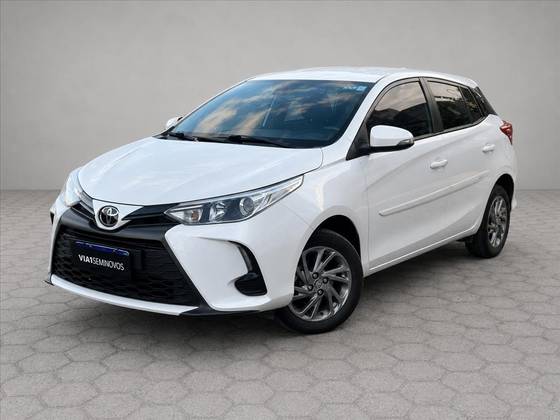 TOYOTA YARIS 1.5 16V FLEX XS CONNECT MULTIDRIVE TOYOTA YARIS 1.5 16V FLEX XS CONNECT MULTIDRIVE